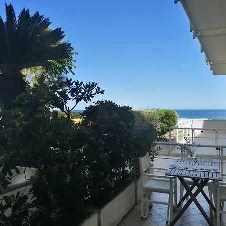Apartamento 147 - Monolocale Con Terrazzo Al Fior Di Mare, Con Aria Condizionata E Posto Auto -spiaggia Gratis Al White Club Fino Al 3 Agosto *